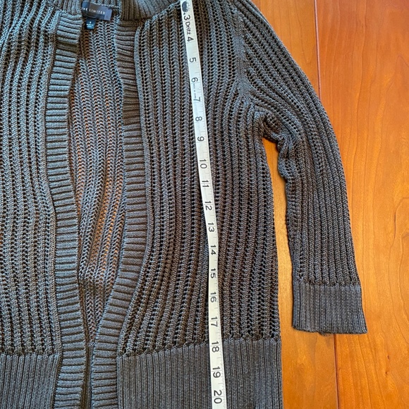 The Limited | Olive Green Cardigan 3/4 sleeves - Picture 5 of 7
